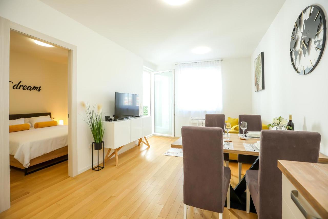 Apartment Margarita ザダル エクステリア 写真
